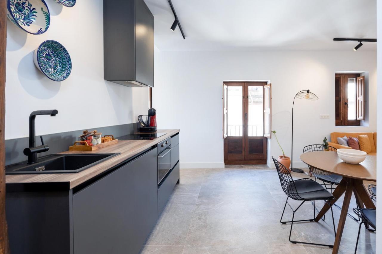 Realejo - Diseno, Confort Y Encanto En El Centro Historico De Pangsapuri Granada